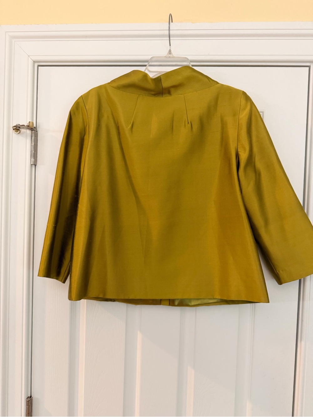 Ladies Size 1 "Traveler's Collection by Chico's" 52% SILK Jacket Chartreuse GUC - Picture 6 of 6